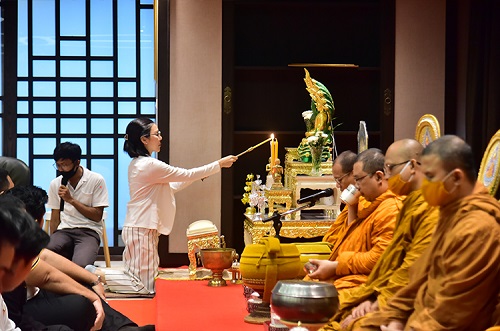 ทำบุญบริษัทเนื่องในโอกาสครบรอบ 11 ปี 